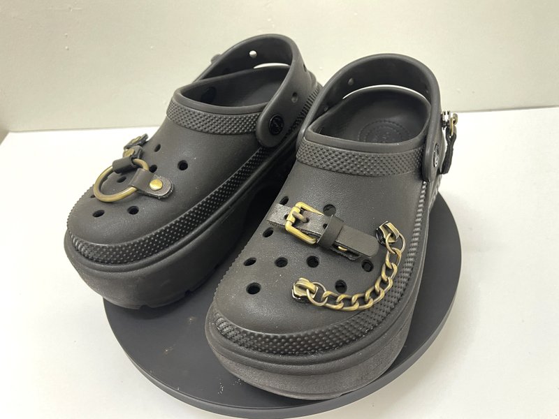 皮革手工制作 Crocs 吊饰独特 洞洞鞋配件 洞洞鞋 DIY 3D Crocs - 其他女款皮鞋 - 真皮 