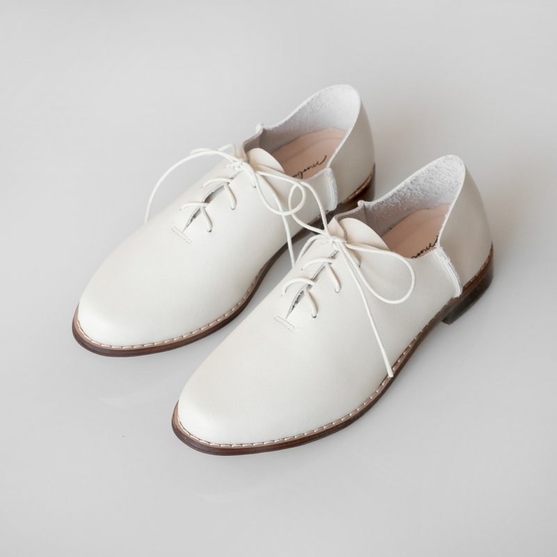 杏白。英伦牛津－台湾手工顶级牛皮加厚气垫8mm 防踢脚原木底跟 - 女款牛津鞋/乐福鞋 - 真皮 白色
