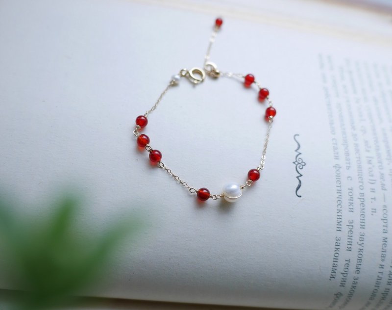 │14kgf轻珠宝│天然宝石珍珠手链一 - 手链/手环 - 宝石 红色