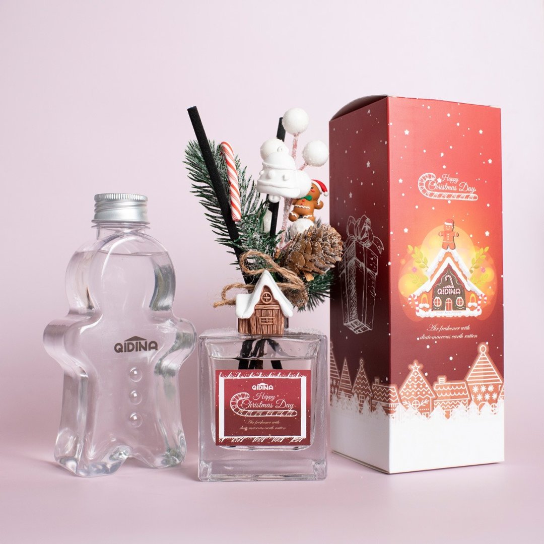 QIDINA MIT 圣诞树造型珪藻土香氛扩香瓶200ml 赠圣诞袋 - 香薰/精油/线香 - 其他材质 多色