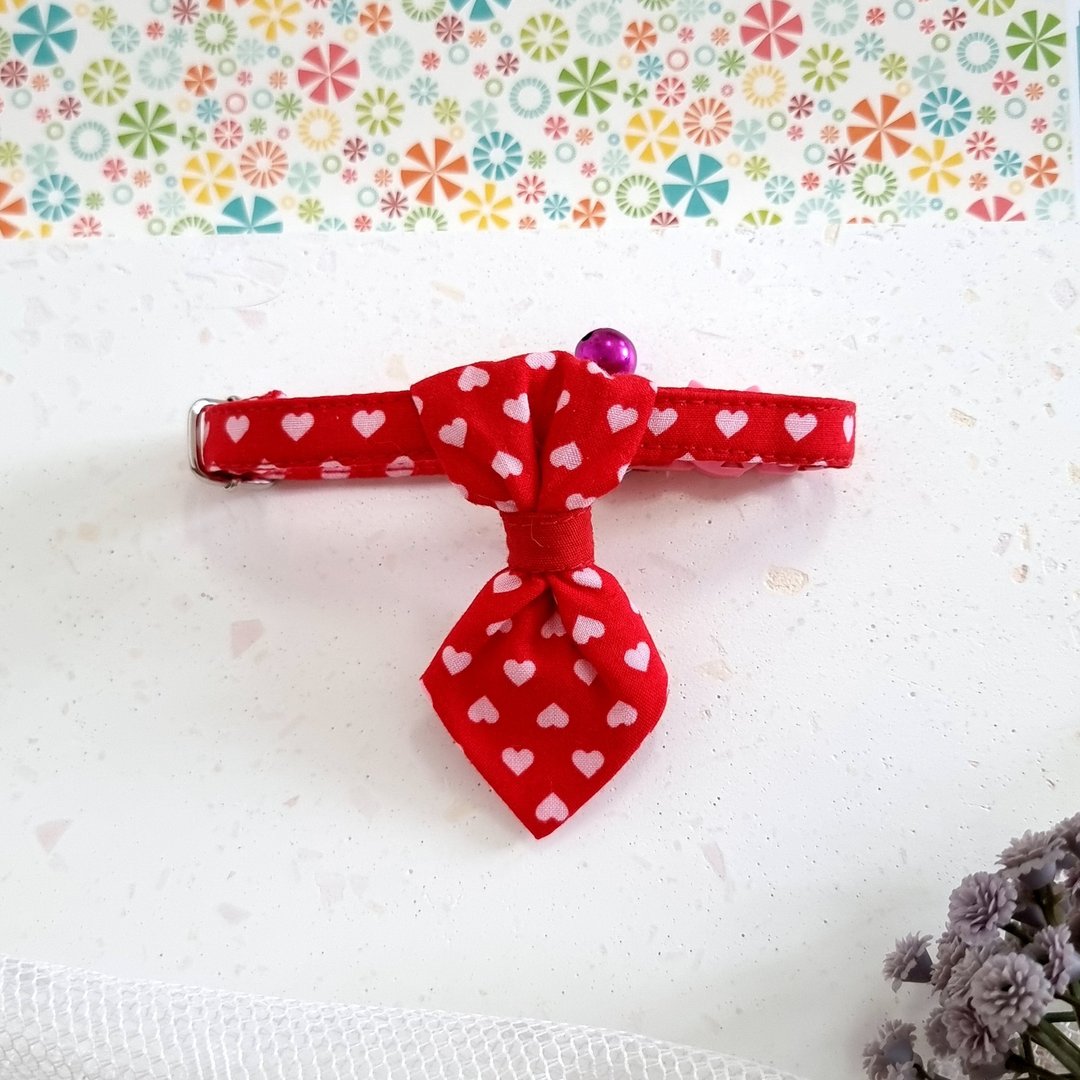 Heart  Valentine Love fabric Cat Necktie Collar with Breakaway Safety Buckle - 项圈/牵绳 - 棉 红色