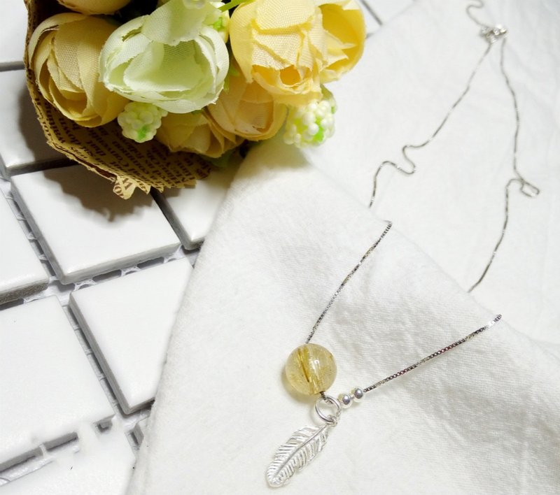 天然正財偏財金發晶項鏈精美羽毛吊墜轉運鎖骨鏈925銀飾 - 项链 - 宝石 黄色