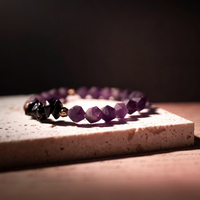 【夜巡六本木/Night in Roppongi】磨砂紫水晶角珠手链 | 天然石 - 手链/手环 - 水晶 