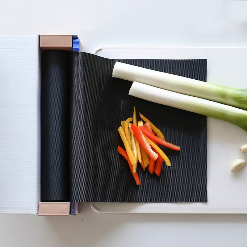 日本霜山 一次性防串味防滑砧板垫/切菜垫(24x300cm)-3盒-多色选 - 托盘/砧板 - 塑料 黑色