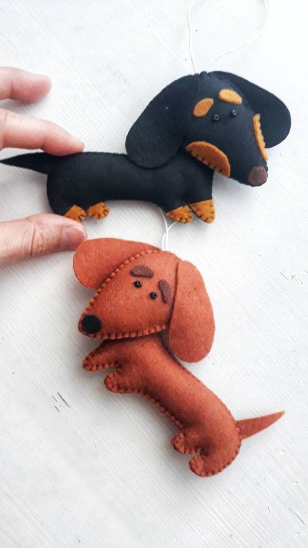 Felt dachshund dog plush ornament - 玩偶/公仔 - 聚酯纤维 