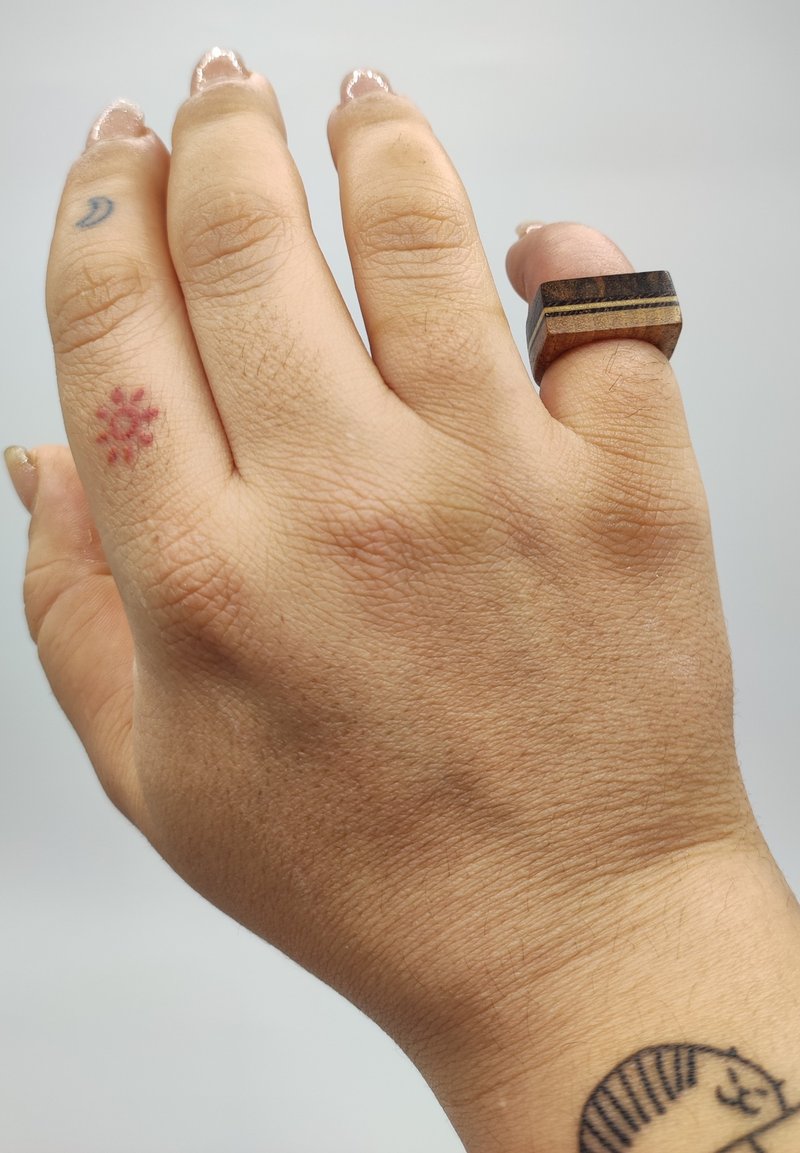 木制戒指。手工制作。 osmo 木器涂料涂层。内径：1 厘米与 6.5 毫米 - 戒指 - 木头 