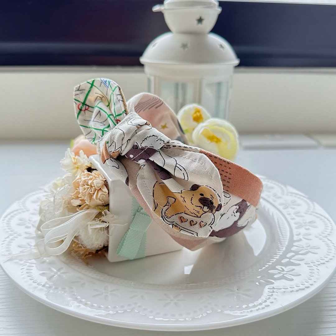 拼布绑结蝴蝶结发箍头箍发饰-可爱狗狗 - 发饰 - 棉．麻 卡其色