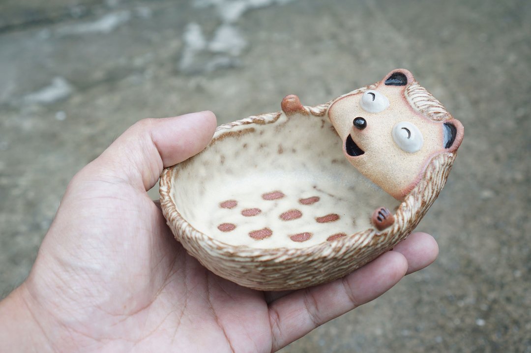 Porcupine bowl , handmade ceramic, pottery  ,clay , rainbow ,dot - 花瓶/陶器 - 陶 卡其色