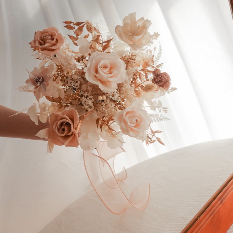 【婚礼捧花】| 定制设计 | 永生花婚礼捧花-香槟金 - 干燥花/捧花 - 植物．花 金色