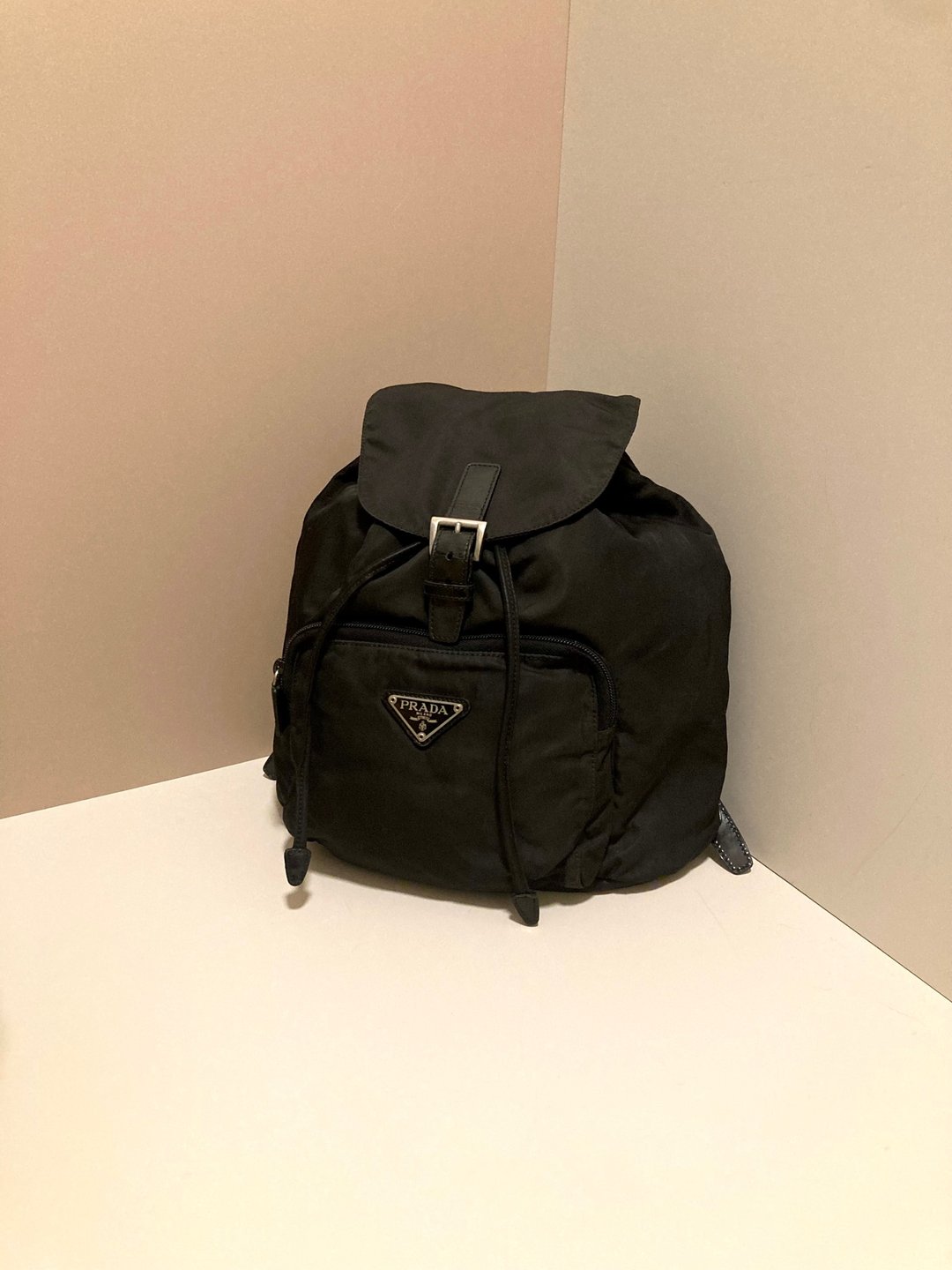【LA LUNE】中古二手Prada黑色尼龙侧背孭背单肩背包背囊小手袋 - 后背包/双肩包 - 防水材质 黑色