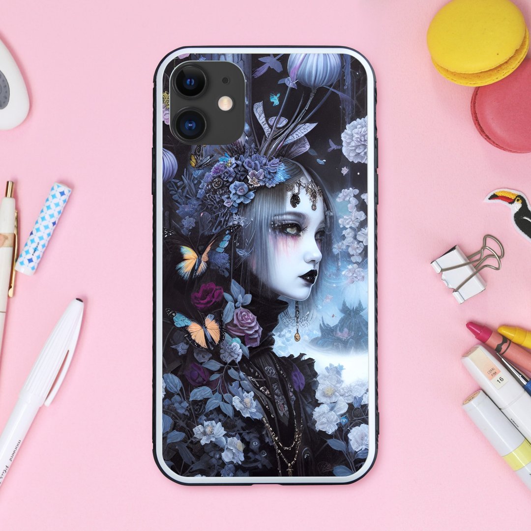 暗黑歌德风凛然魔女与蝶花手机壳【强化玻璃饰面】适用于 iPhone16 - 手机壳/手机套 - 塑料 多色