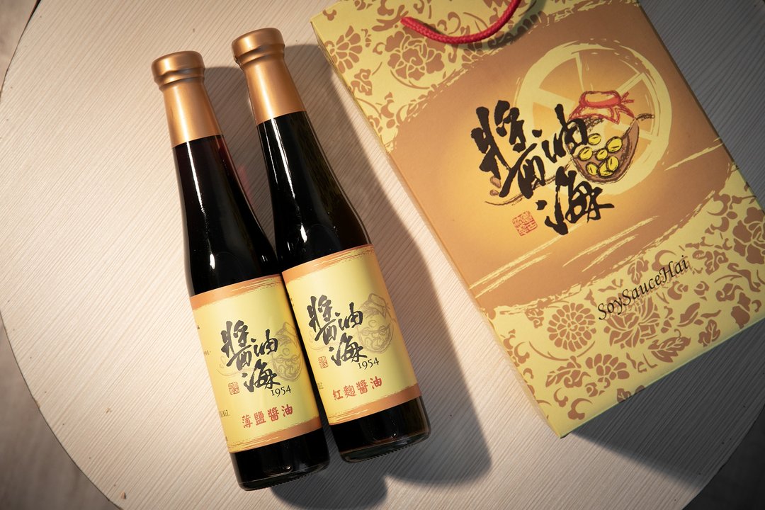 年节养生礼盒 纯手工酱油 (薄盐酱油x1 油膏x1) - 酱料/调味料 - 玻璃 金色