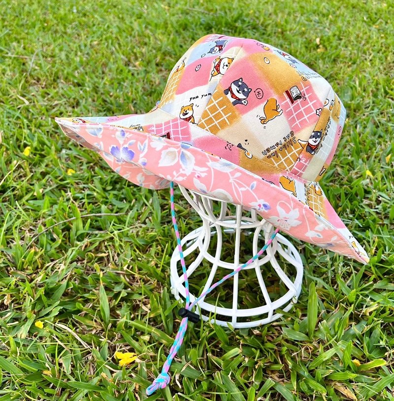 乐福手作双面渔夫帽-粉卡其方格柴犬 - 帽子 - 棉．麻 多色