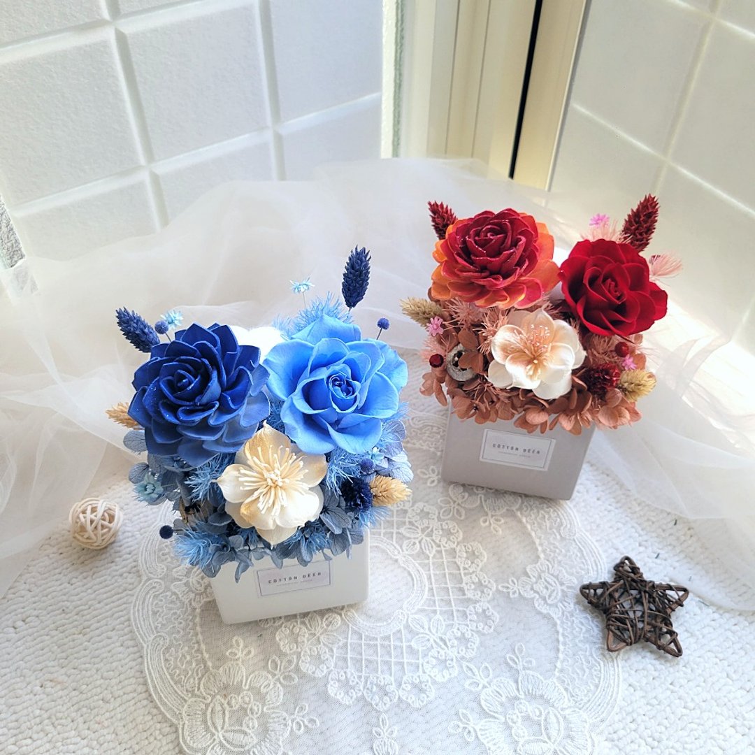 永生玫瑰盆花。桌花。摆饰。情人节商品。附包装。毕业。 - 干燥花/捧花 - 植物．花 