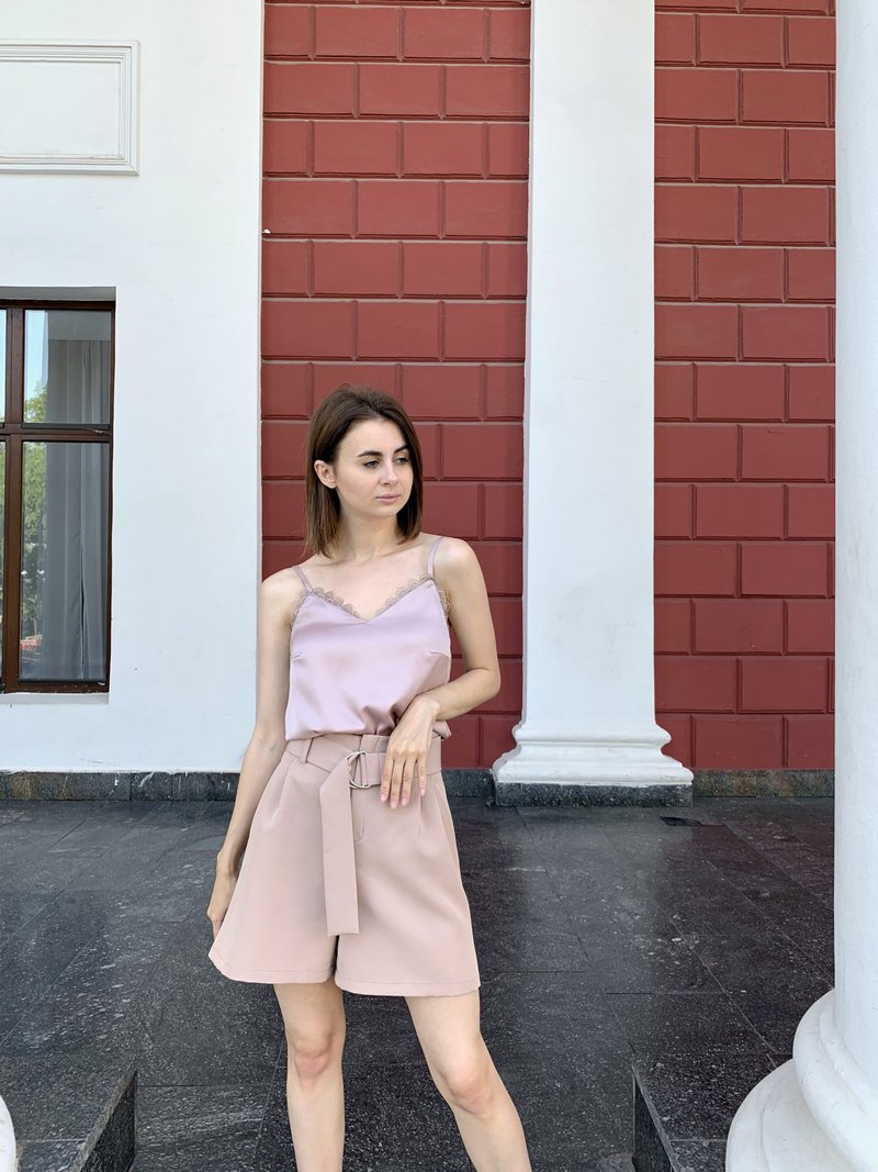 Beige Silk Top with Lace and thin Straps. Silk Satin BlouseTops Sleeveless Vest - 女装上衣 - 其他材质 粉红色