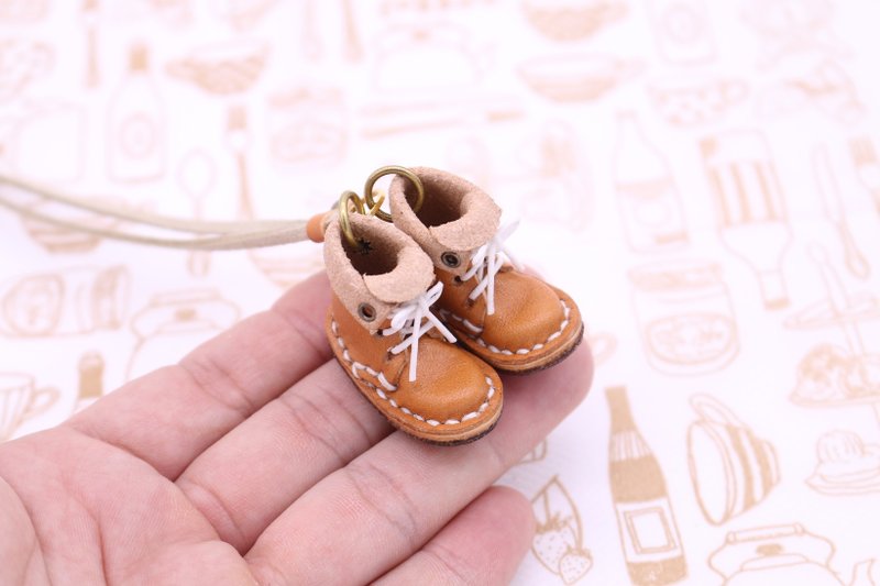 Small leather boots necklace | Maron - 项链 - 真皮 橘色