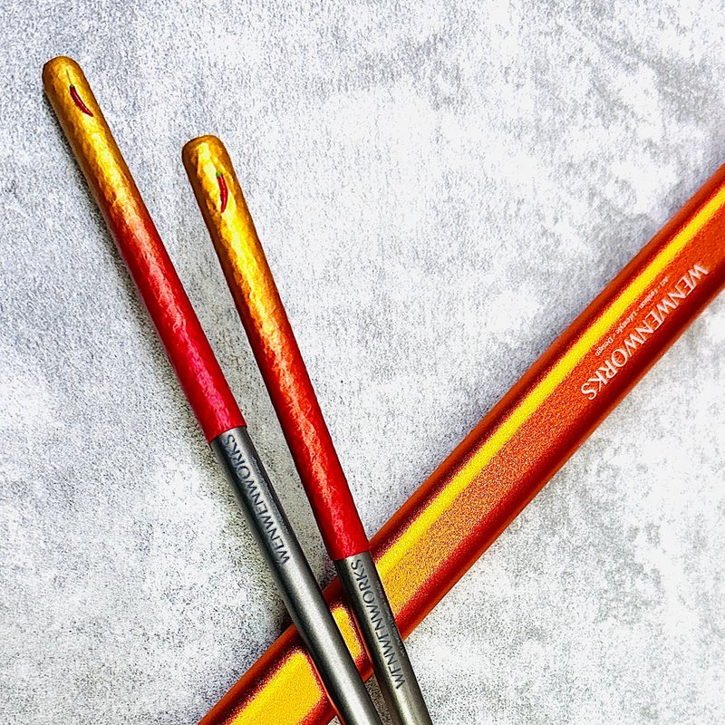 【火红贺新年】金光闪闪椒好运纯钛筷 - 筷子/筷架 - 其他金属 红色