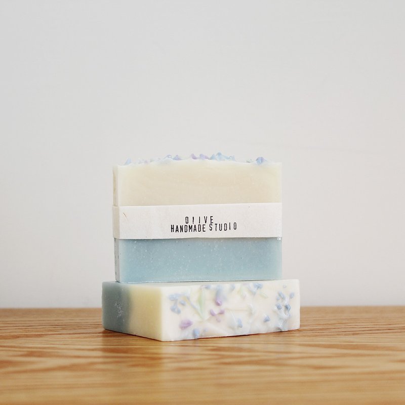 小蓝碎花手工皂/米糠/橄榄皂/蓝色/花瓣/丝柏 - 肥皂/手工皂 - 其他材质 多色