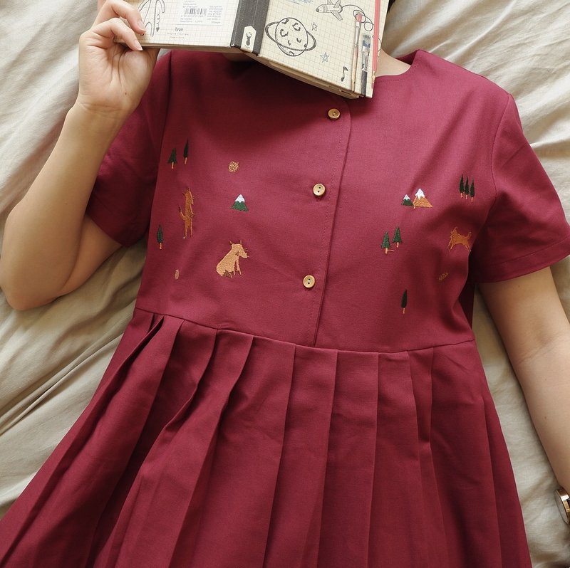 MuMu Dress (Fox Theme) : Wine - 洋装/连衣裙 - 棉．麻 红色