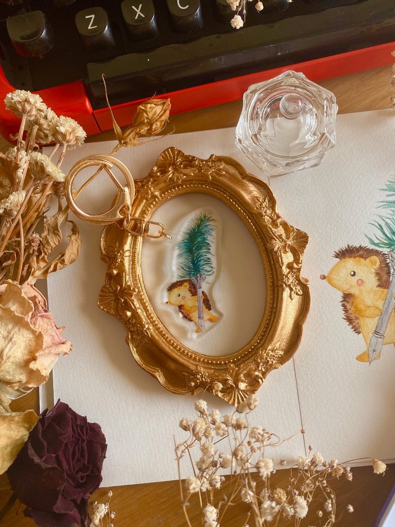 Zoesforest森林复古文具钥匙圈-刺猬羽毛笔 - 钥匙链/钥匙包 - 压克力 