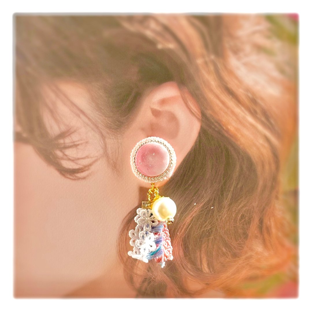 Earrings Princess ribbon tassel - 耳环/耳夹 - 其他材质 粉红色