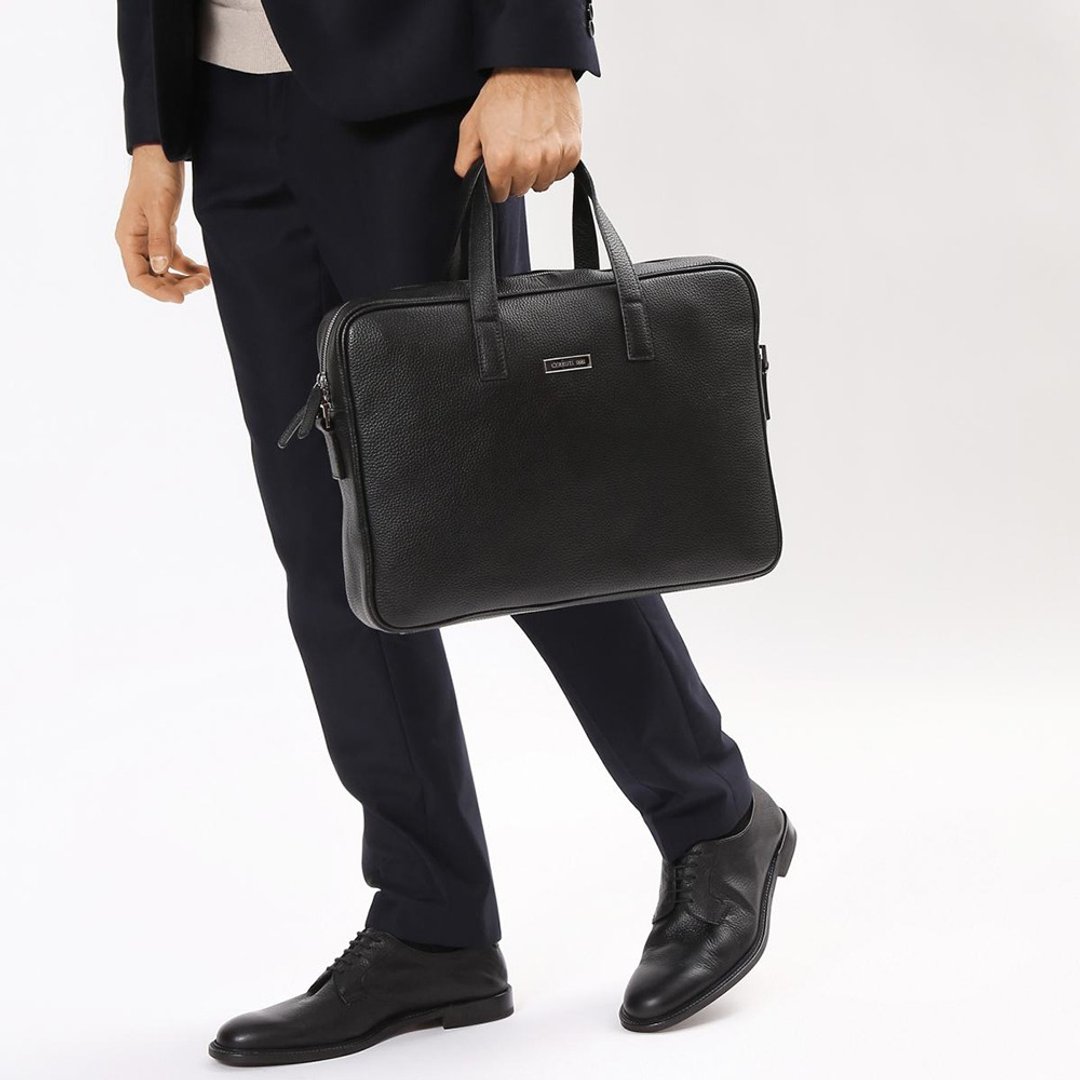 CERRUTI 1881 限量2折 顶级小牛皮公文包/肩背包 全新专柜展示品 - 侧背包/斜挎包 - 真皮 黑色