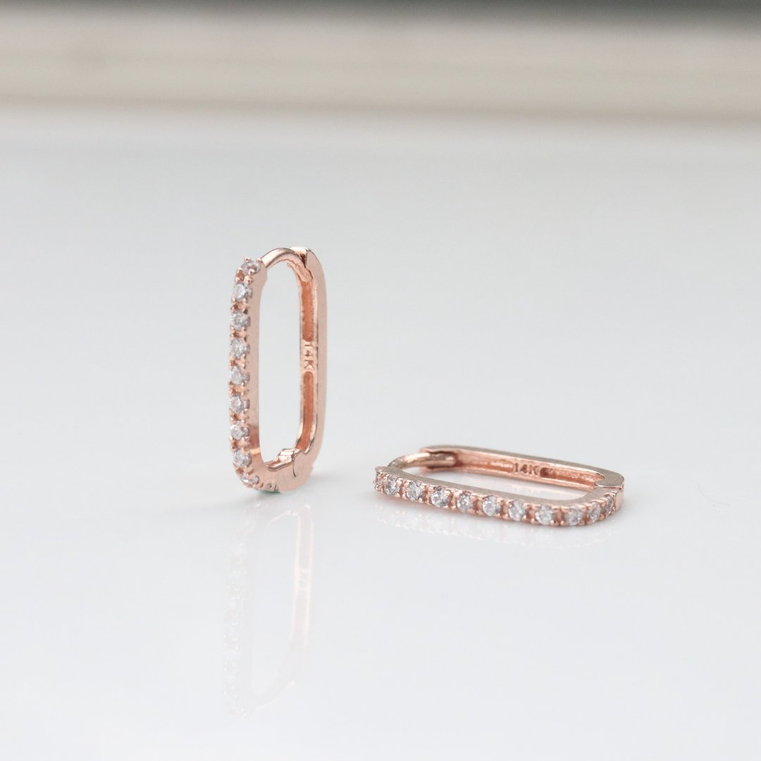 14K Thin Square CZ Lock Earring 薄型镶钻耳扣耳环(内径10mm) - 耳环/耳夹 - 贵金属 金色