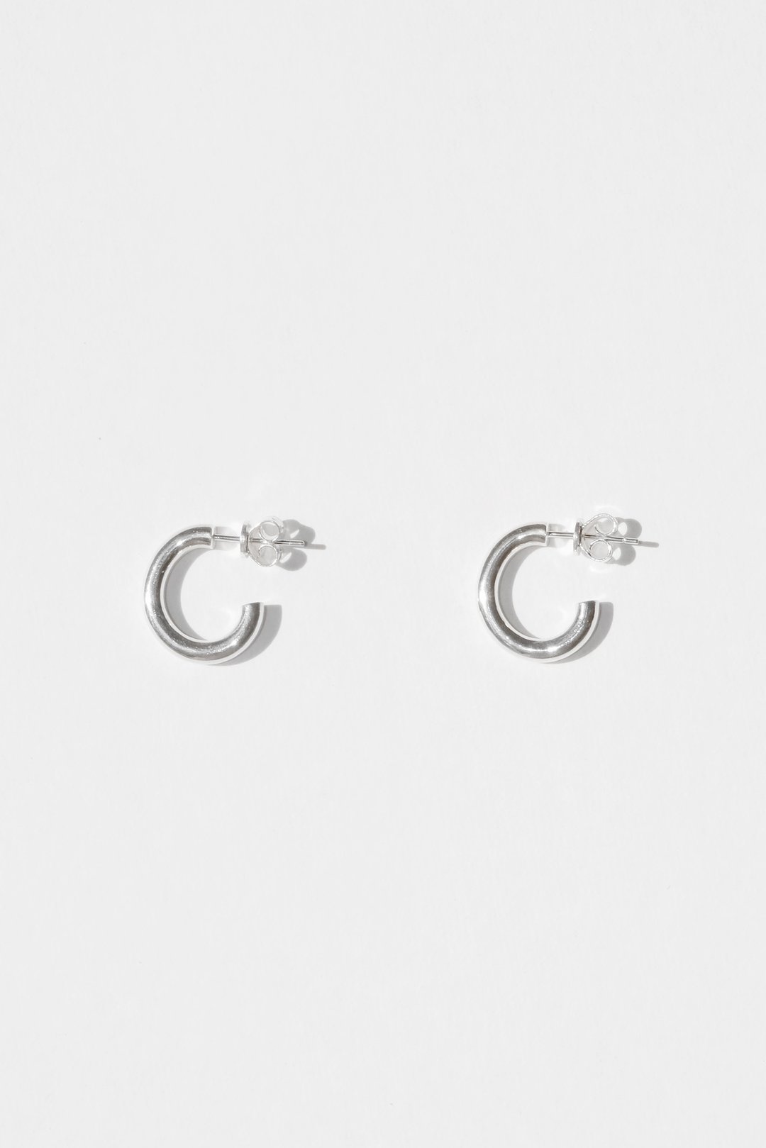 Chubby Hoop Earring 小单圈耳环 - 耳环/耳夹 - 纯银 银色