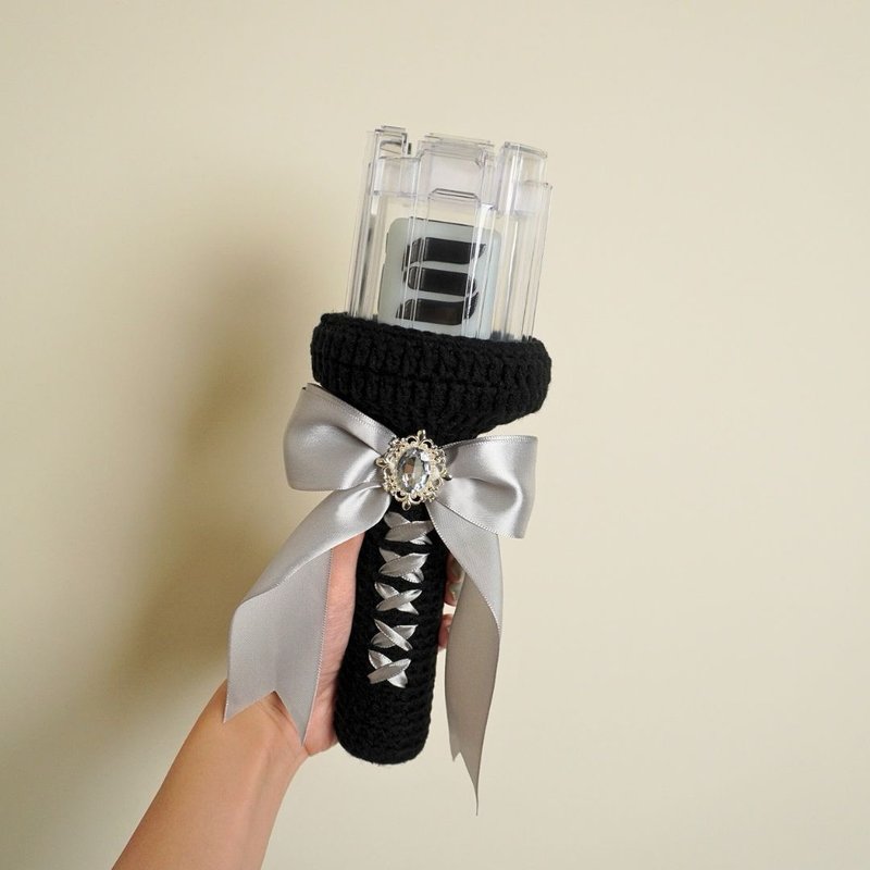 INFINITE 手灯套 | 光影缎带 • 银黑 - 金圣圭官方手灯 - 证件套/卡套 - 棉．麻 银色