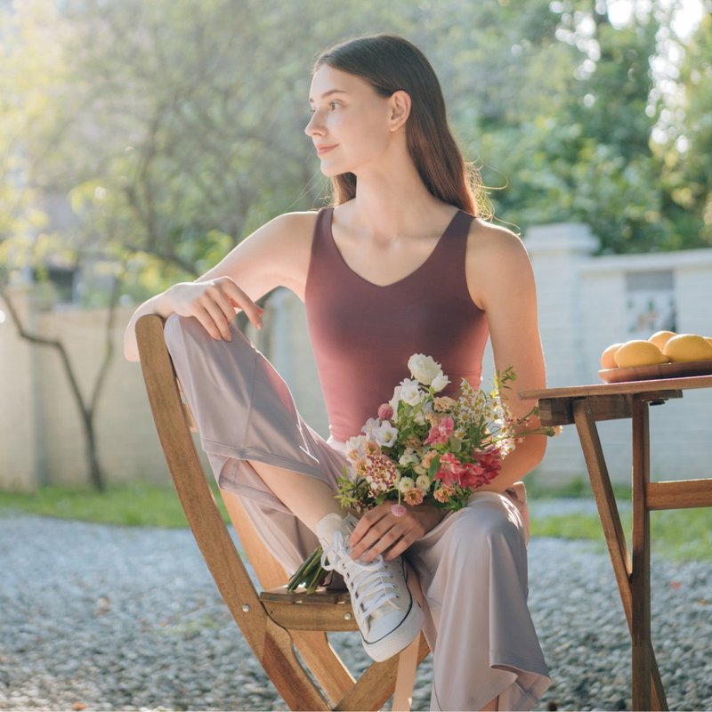 【MACACA】常夏日花3D背心 - AIE1144 烟果 - 女装运动衣 - 尼龙 粉红色