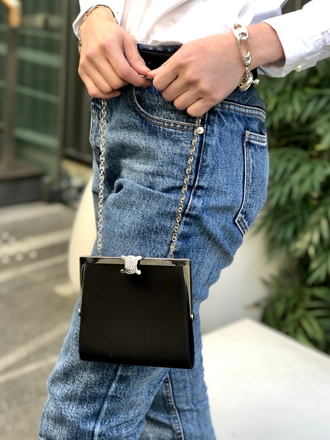 【日本直送 名牌中古包】CELINE 赛琳 肩背包 黑色 银色 Triomphe 缎面 钱包式 链条 vintage 857psb - 侧背包/斜挎包 - 棉 黑色