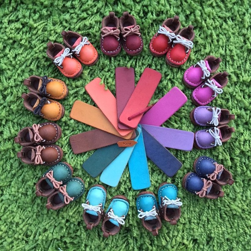 革小物-两孔靴 (Two-hole boots) - 项链 - 真皮 多色