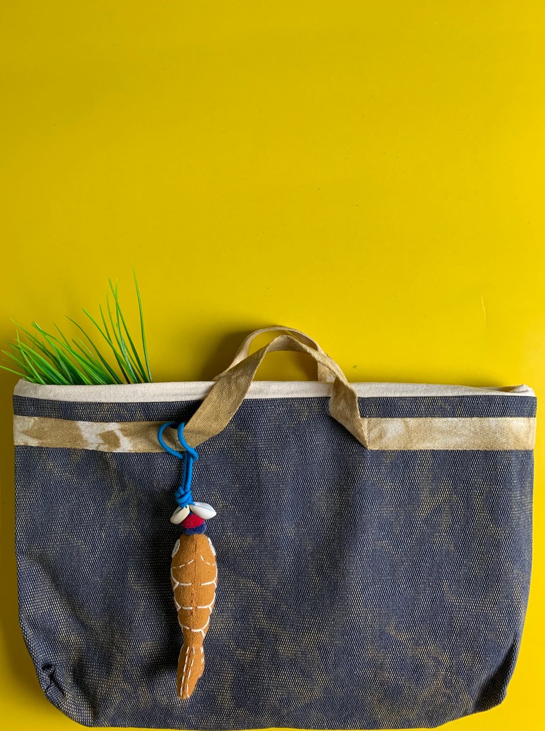 P E T R A , Foldable Tote to Handbag (Fish Keychain excluded) - 手提包/手提袋 - 其他材质 白色