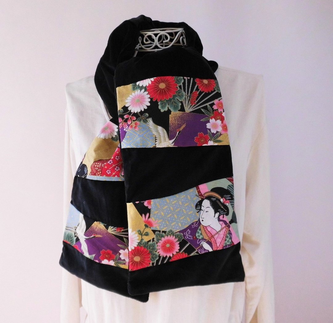 Velveteen_2 Ukiyo-e and crane stall black - 围巾/披肩 - 棉 黑色