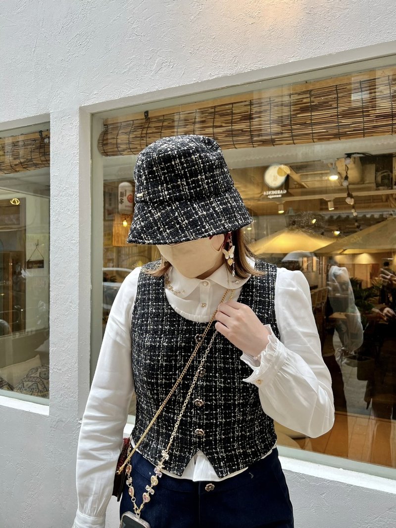 满开钉花套装(外套/马甲/短裤) (黑) - 女装西装外套/风衣 - 其他人造纤维 黑色