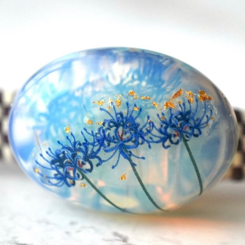 天然石蛋白石与蓝色彼岸花的腰带扣 (含金泽箔24K) 胸针 发夹 - 其他 - 宝石 蓝色