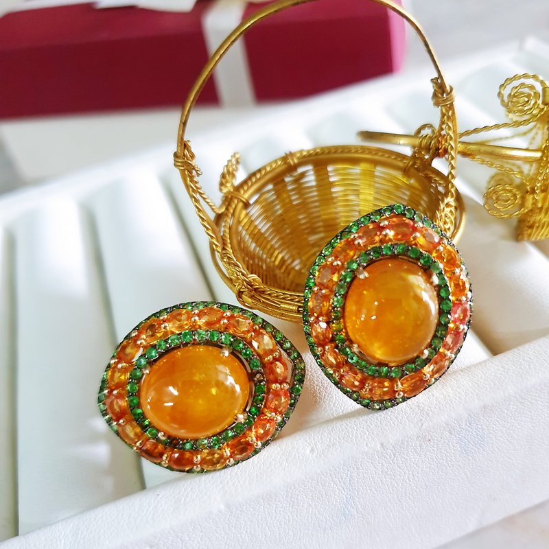 Yellow sapphire earrings 92.5 silver  antique gold plated. - 耳环/耳夹 - 纯银 