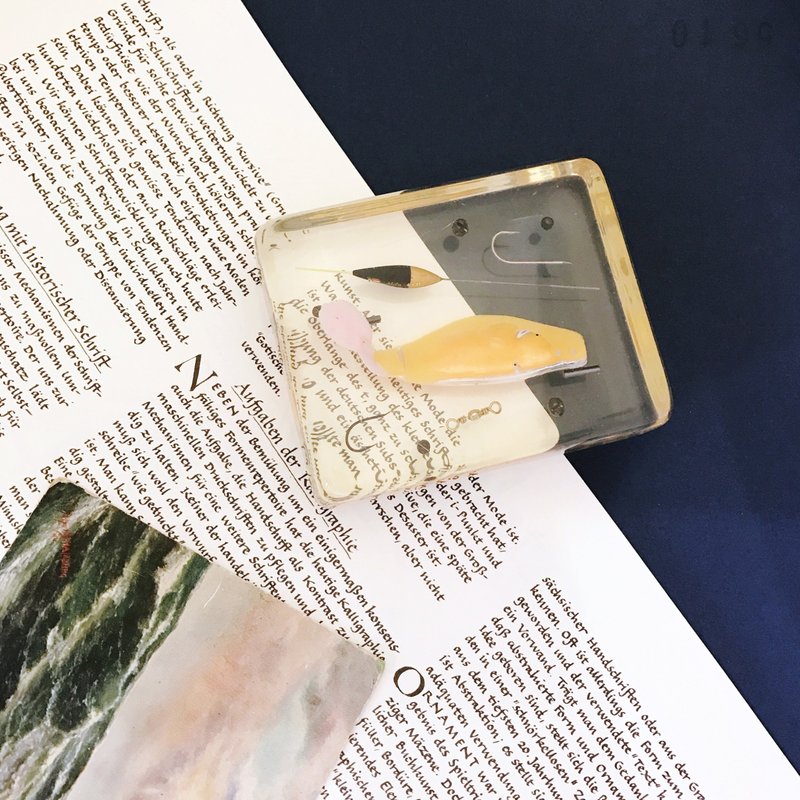 早期古件-意大利钓鱼零件压克力矩形文镇 - 其他 - 压克力 透明