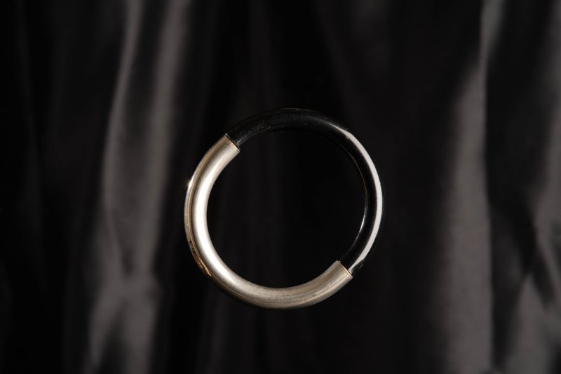 【CRUXART】西洋首饰配件-轻奢小品-Bakelite极简手环-欧洲-手环 - 手链/手环 - 其他金属 金色