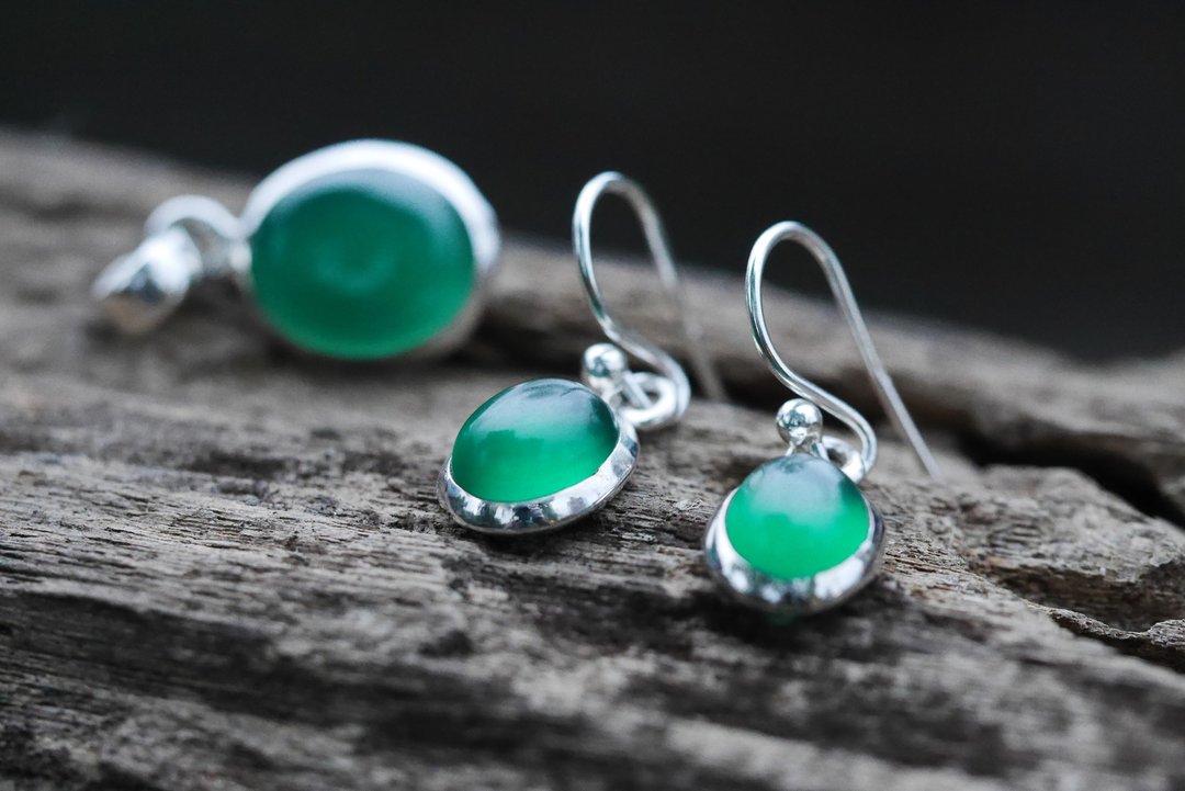 绿玛瑙。双件套组 (耳环+坠子) ∣ Green Onyx (#ONKDI87) - 项链 - 宝石 绿色