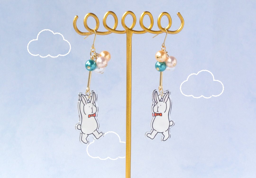 Rabbit flying by balloon - 耳环/耳夹 - 压克力 