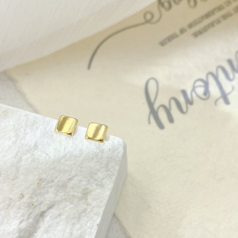 木村轻珠宝 / 18K金 / 简约小方形耳环 - 耳环/耳夹 - 贵金属 金色