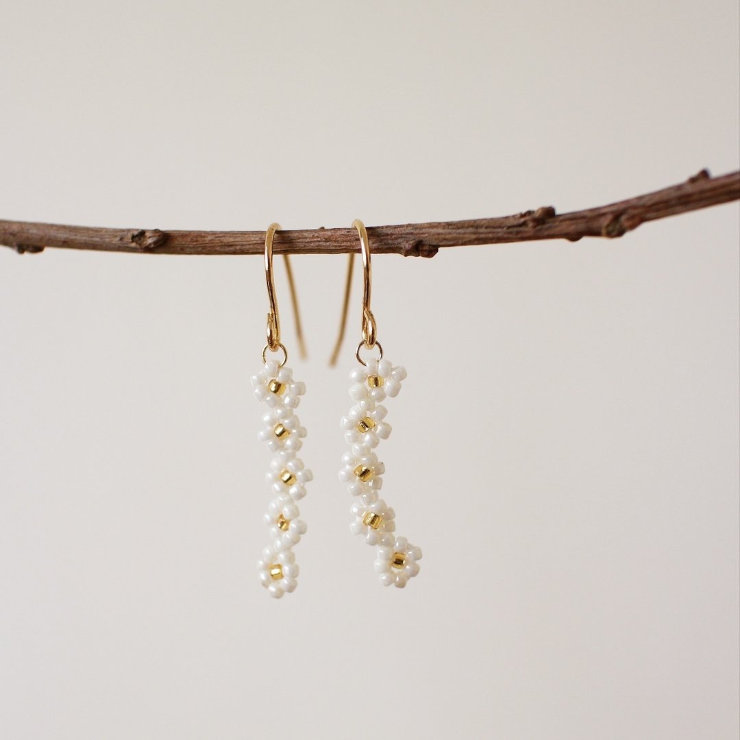 串珠耳饰_迷你小花串/珍珠白/beading earing - 耳环/耳夹 - 玻璃 白色
