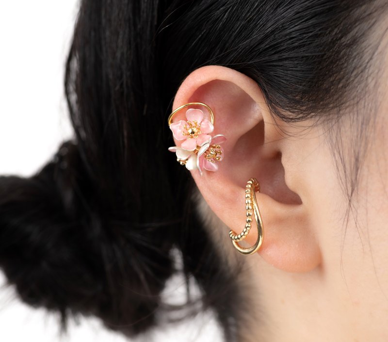 Cherry flower lover and cross ear cuffs - 耳环/耳夹 - 其他金属 粉红色