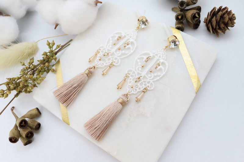 White Lace & Golden Silk Tassels Cubic Zirconia 925 Silver Post Earrings - 耳环/耳夹 - 丝．绢 