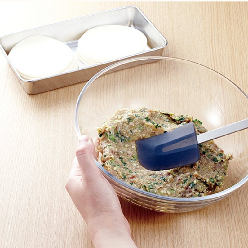 家事问屋日本制304不锈钢耐热抹刀24cm - 厨房用具 - 树脂 黑色