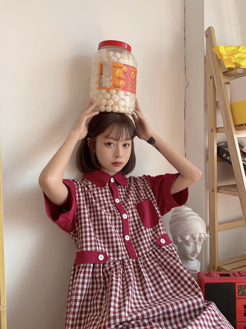 元气红格子 娃娃领短袖洋裝 寬鬆 薄款 - 洋装/连衣裙 - 棉．麻 红色