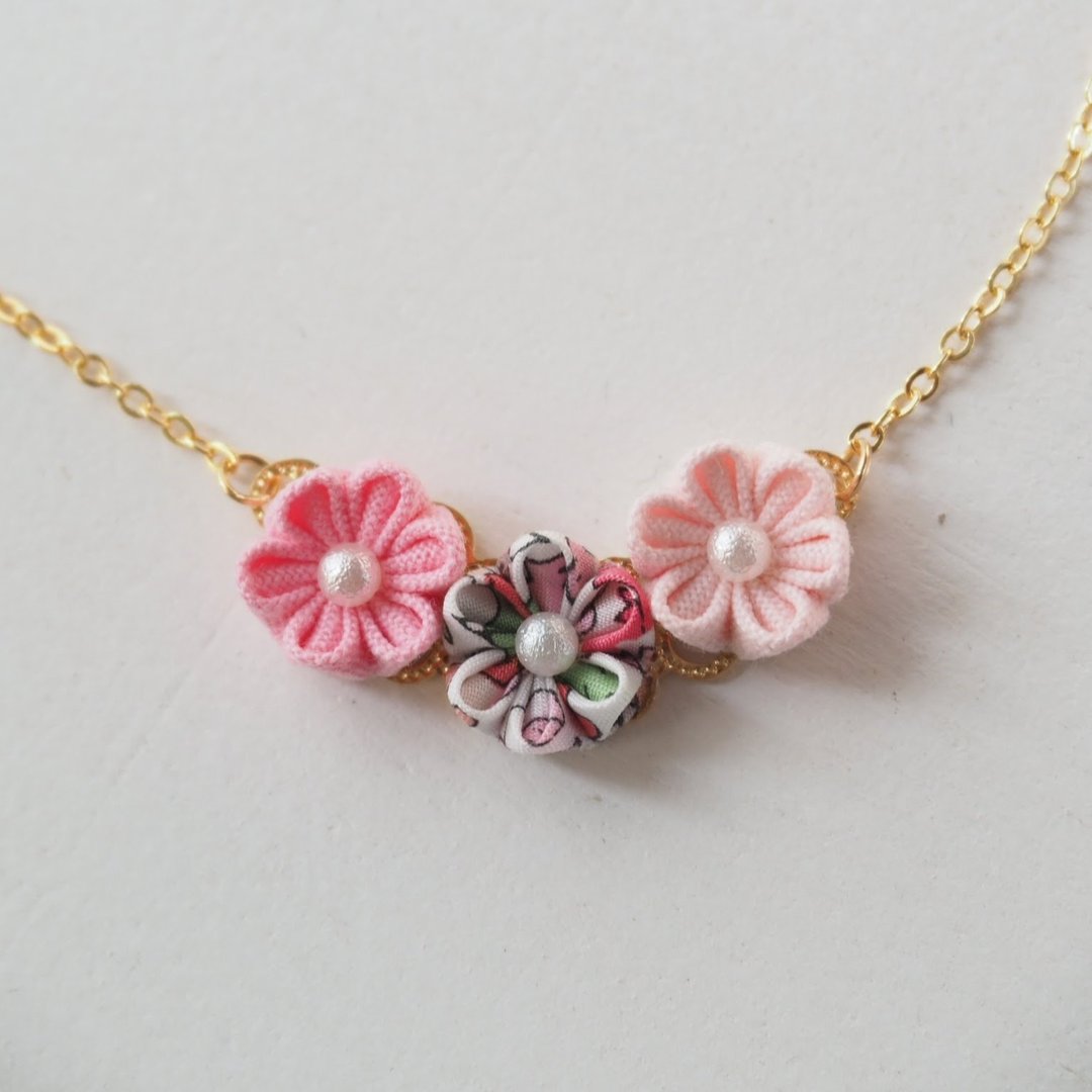 【花季】嫩粉红小碎花颈链 (全6色)つまみ细工 定制 - 项链 - 棉 粉红色