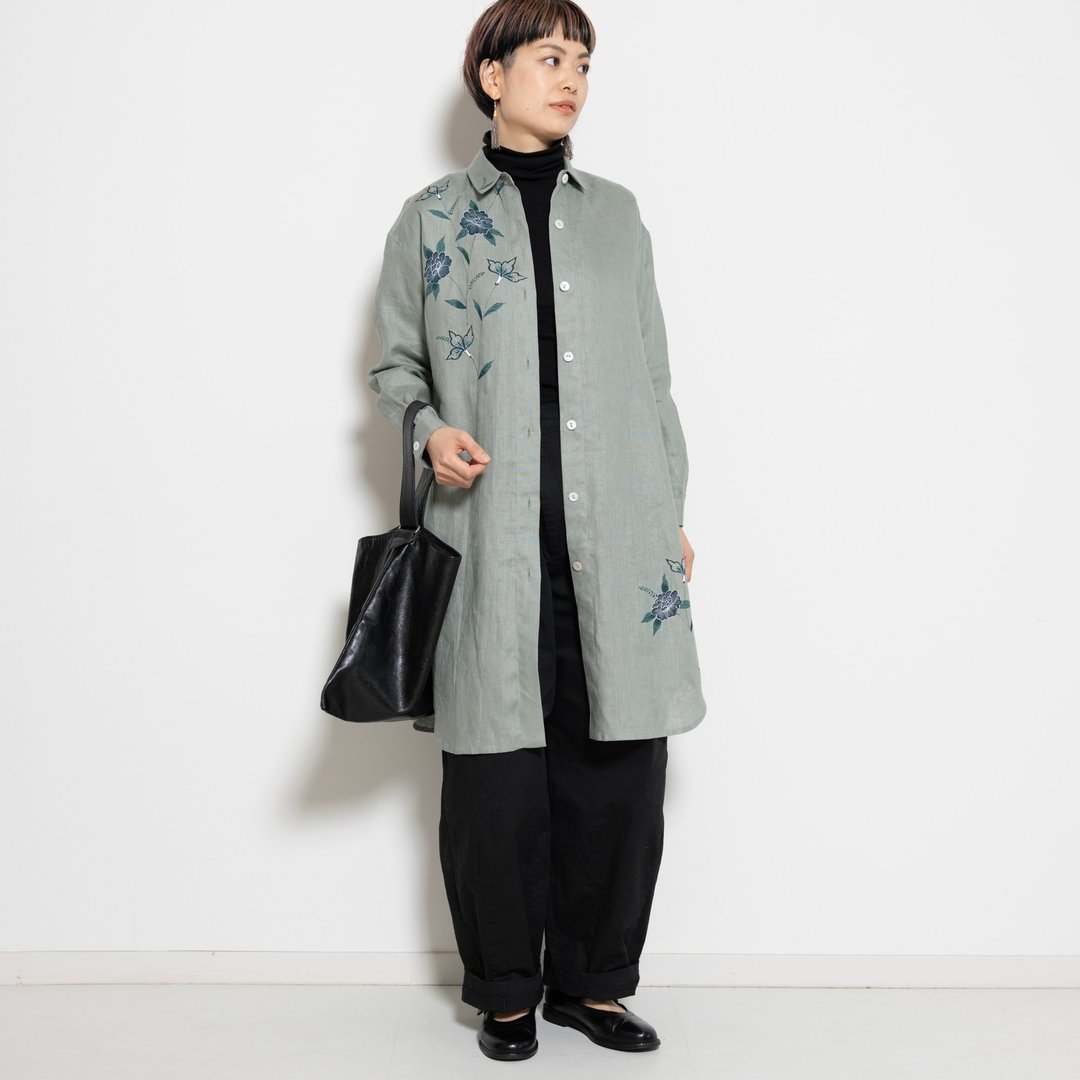 亚麻长版衬衫 莺绿色 <手绘更纱牡丹> - 女装上衣 - 棉 绿色