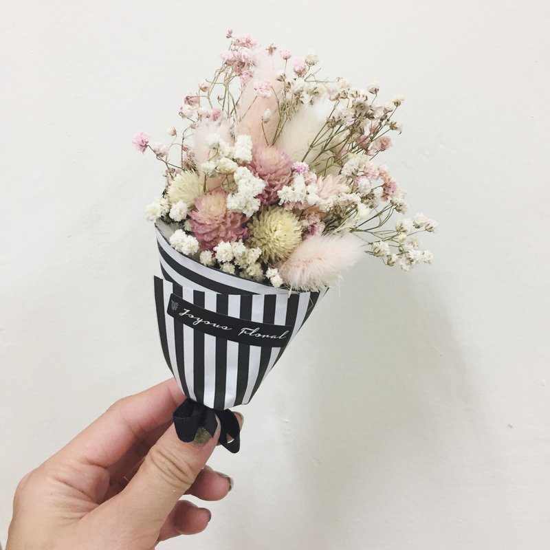 // 法式甜美 //  迷你花束 干燥花手作 / - 干燥花/捧花 - 植物．花 多色